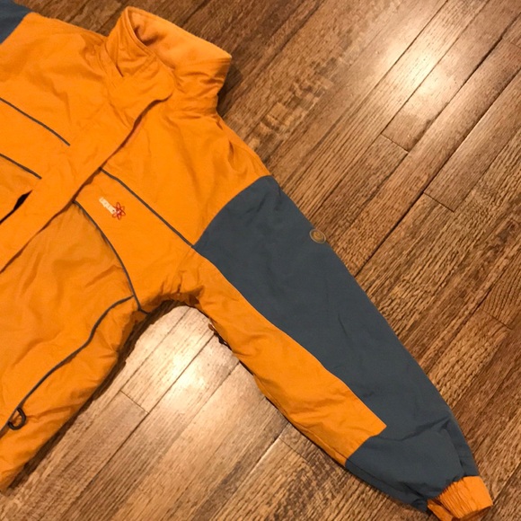 Liquid ski/snowboard jacket. - Picture 2 of 8